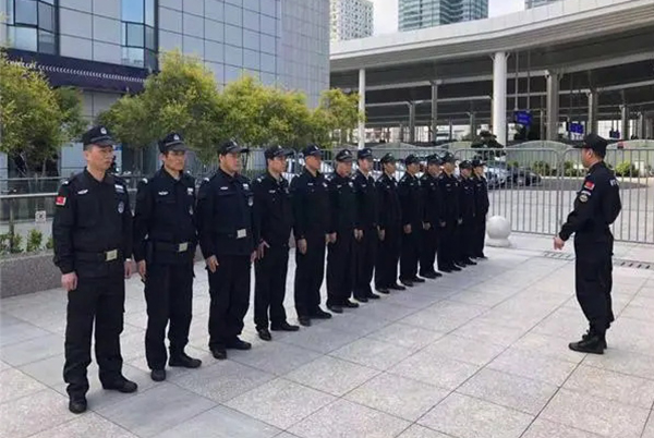 房地產保安公司如何平衡隱私保護與服務響應？